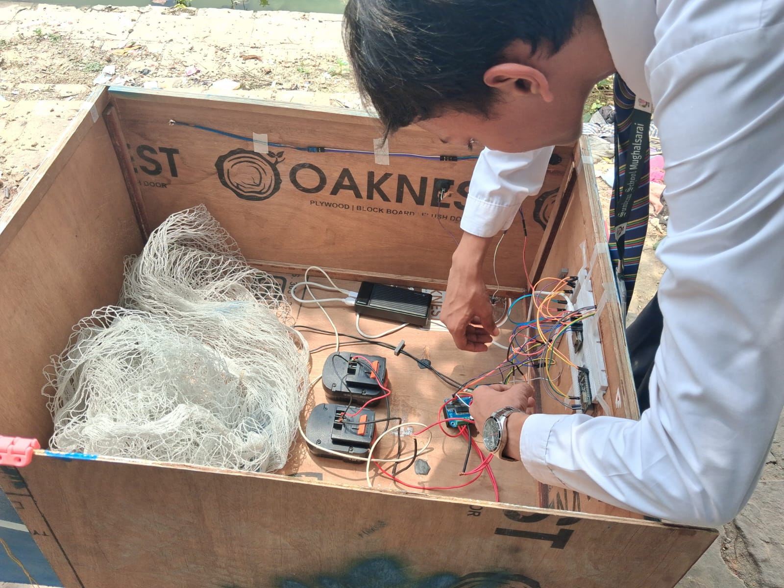 1st Testing of our prototype — wiring the control electronics and net